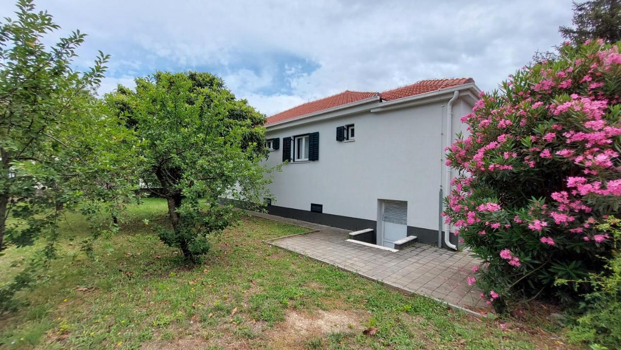 Sailing Forever Bungalow Kastela Luaran gambar